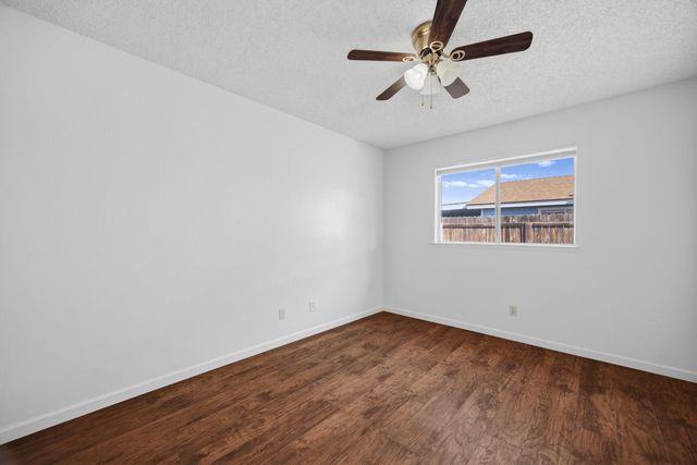 2532 W Chestnut Court, Visalia, CA 93277