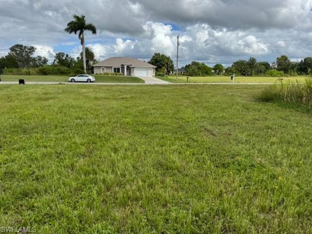 2116 NE 25th TER, CAPE CORAL, FL 33909 — photo 4