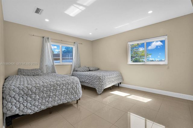 10715 SW 168th Ter, Miami, FL 33157