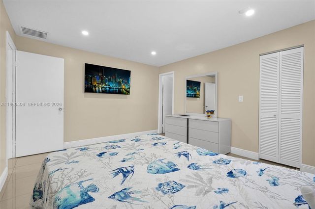 10715 SW 168th Ter, Miami, FL 33157