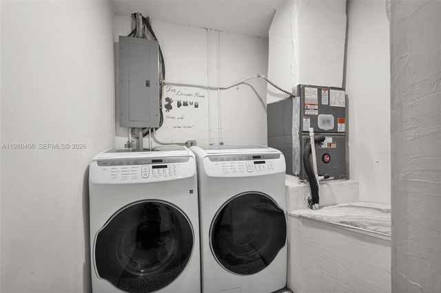 10715 SW 168th Ter, Miami, FL 33157