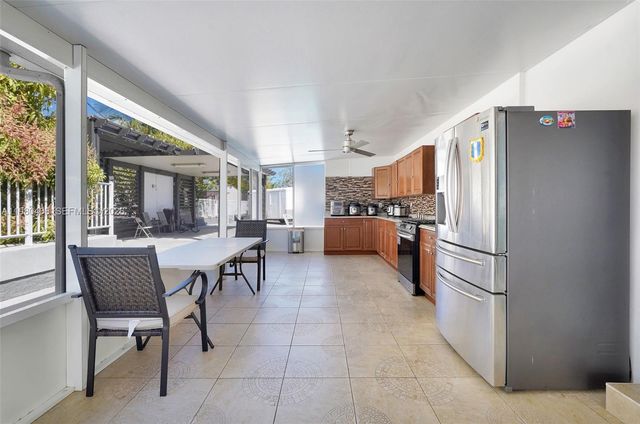 10715 SW 168th Ter, Miami, FL 33157