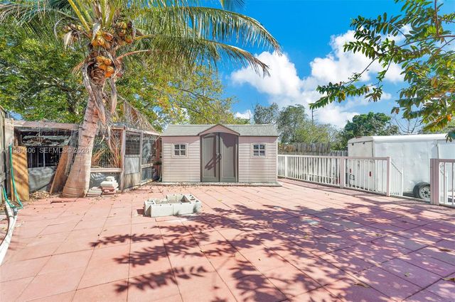 10715 SW 168th Ter, Miami, FL 33157