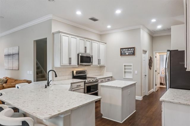 1585 REDWOOD GROVE TERRACE, Lake Mary, FL 32746
