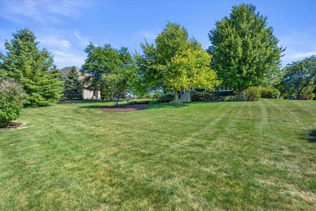 2088 Lower Ridge ROAD, Port Washington, WI 53074