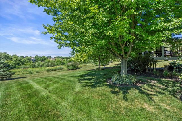 2088 Lower Ridge ROAD, Port Washington, WI 53074