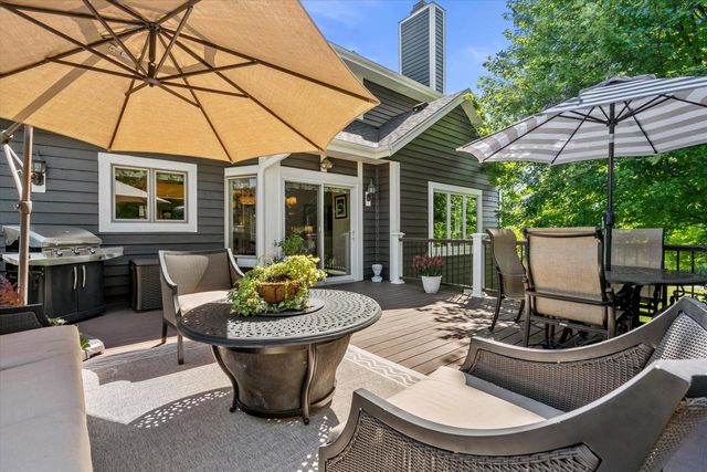 2088 Lower Ridge ROAD, Port Washington, WI 53074
