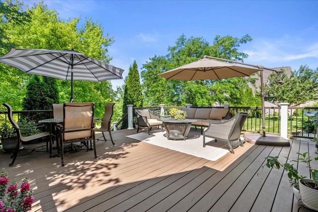2088 Lower Ridge ROAD, Port Washington, WI 53074