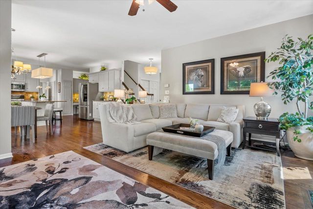 2088 Lower Ridge ROAD, Port Washington, WI 53074