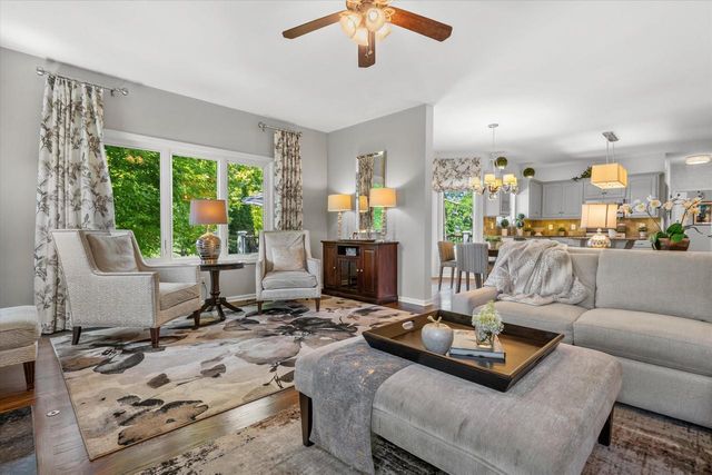 2088 Lower Ridge ROAD, Port Washington, WI 53074