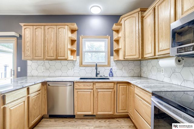 7814 Phares Drive, Lincoln, NE 68516