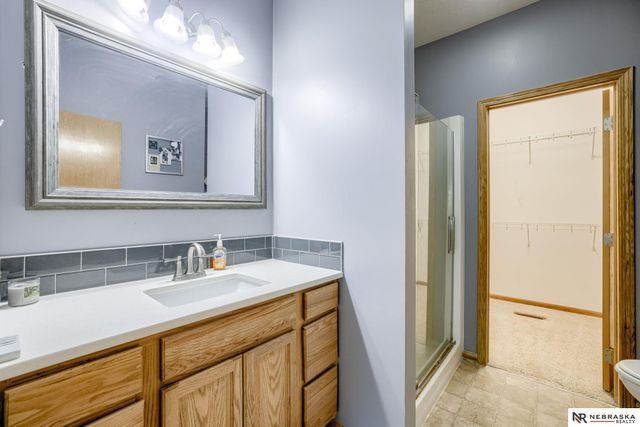 7814 Phares Drive, Lincoln, NE 68516