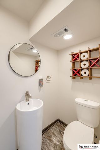 7814 Phares Drive, Lincoln, NE 68516