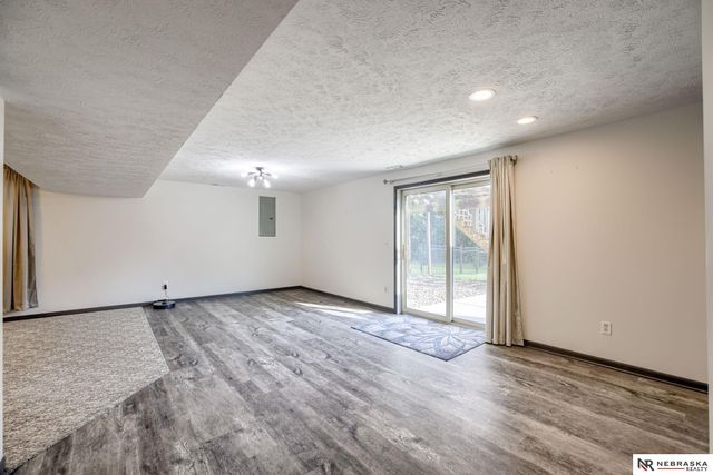 7814 Phares Drive, Lincoln, NE 68516