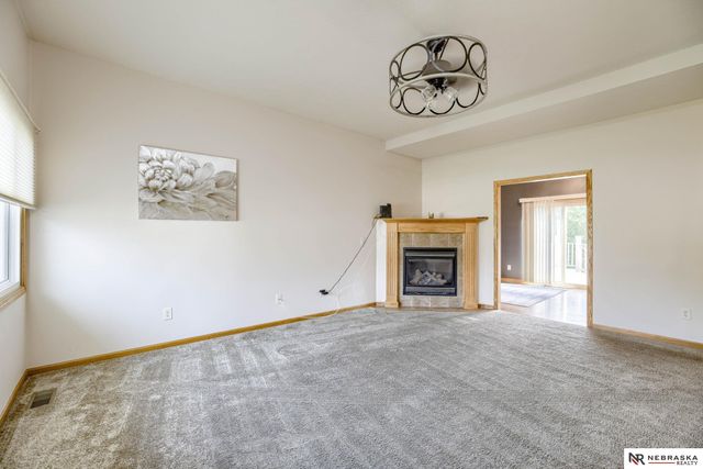 7814 Phares Drive, Lincoln, NE 68516