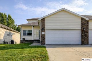 7814 Phares Drive, Lincoln, NE 68516