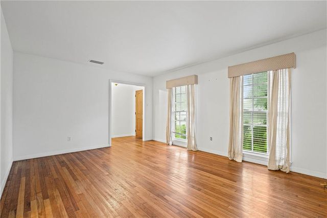 605 Barksdale Drive E, Mobile, AL 36606