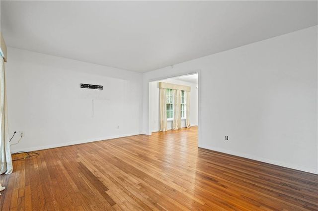 605 Barksdale Drive E, Mobile, AL 36606