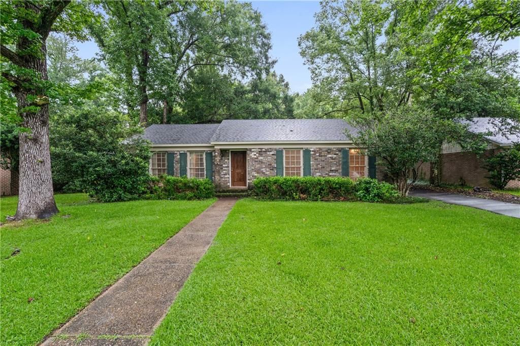 605 Barksdale Drive E, Mobile, AL 36606