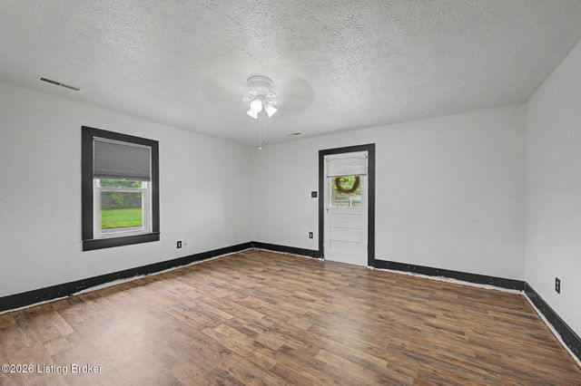 1540 Boiling Springs Rd, Bowling Green, KY 42101