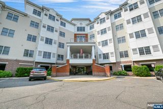 189 Forest 213, Paramus, NJ 07652