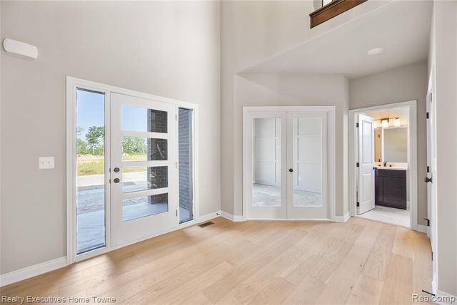 50733 Mistwood Drive, Macomb, MI 48042