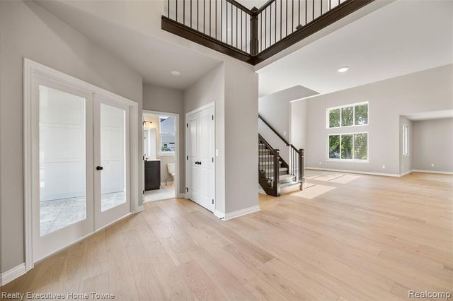 50733 Mistwood Drive, Macomb, MI 48042