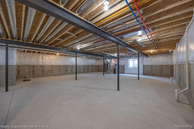 50733 Mistwood Drive, Macomb, MI 48042