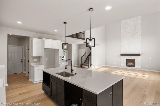 50733 Mistwood Drive, Macomb, MI 48042