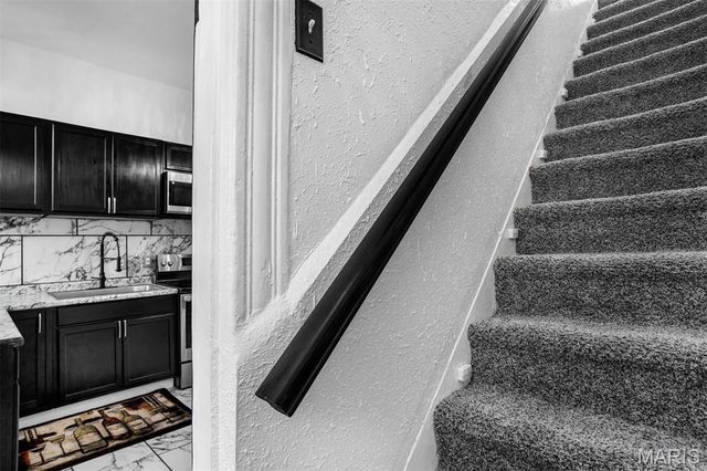 2845 Chippewa Street, St Louis, MO 63118
