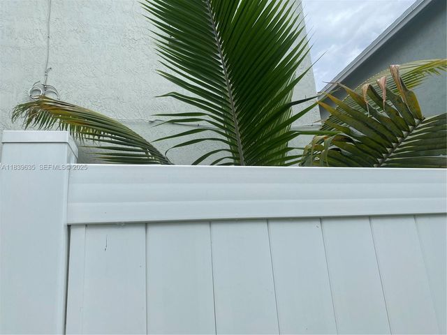 6006 Plum Place, Tamarac, FL 33321