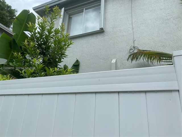 6006 Plum Place, Tamarac, FL 33321