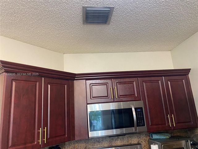 6006 Plum Place, Tamarac, FL 33321