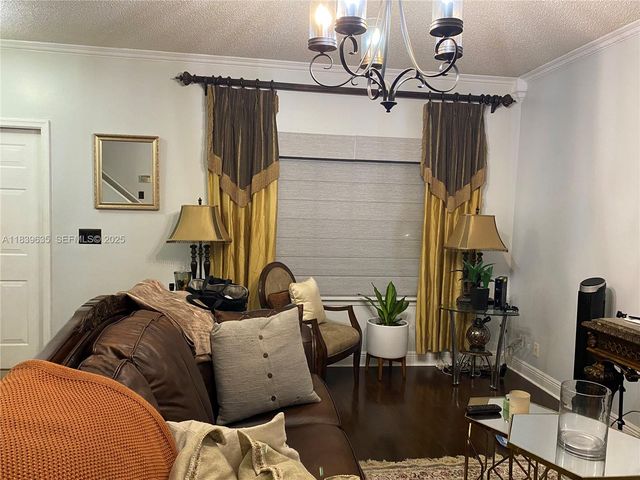 6006 Plum Place, Tamarac, FL 33321