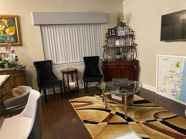 6006 Plum Place, Tamarac, FL 33321