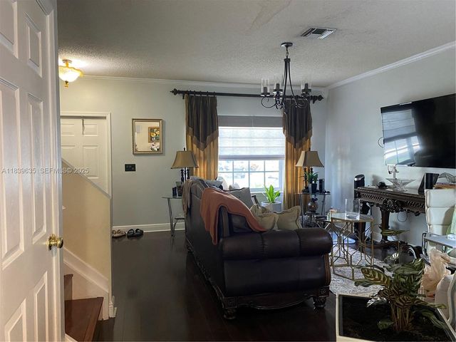 6006 Plum Place, Tamarac, FL 33321