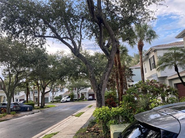 6006 Plum Place, Tamarac, FL 33321