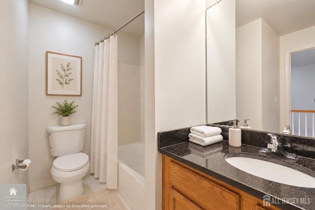 29 Harbor Bay Circle, Old Bridge, NJ 08879