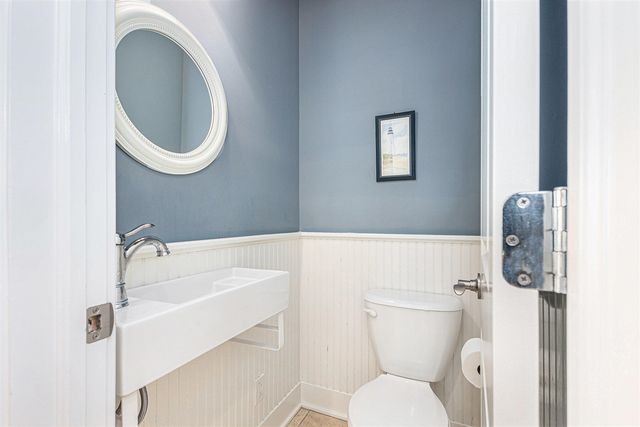 475 Lakeshore Drive, South Haven, MI 49090