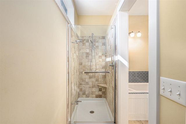 475 Lakeshore Drive, South Haven, MI 49090