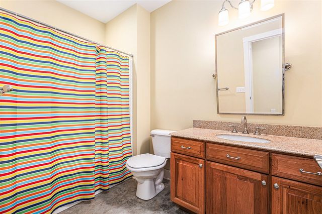 475 Lakeshore Drive, South Haven, MI 49090