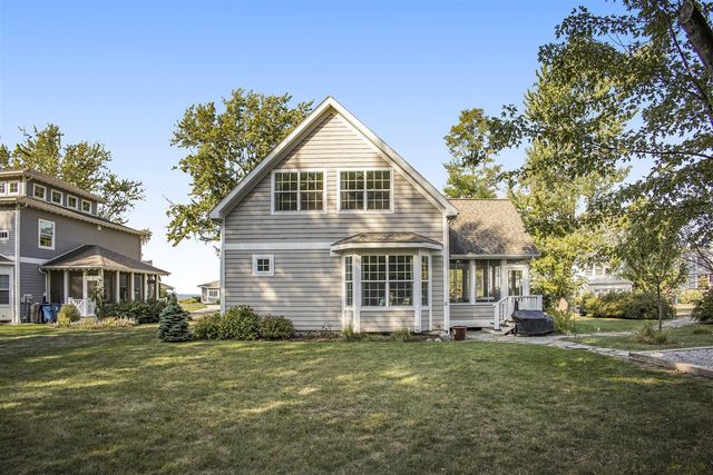 475 Lakeshore Drive, South Haven, MI 49090