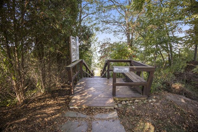 475 Lakeshore Drive, South Haven, MI 49090