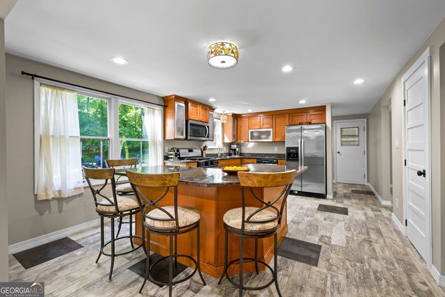 204 Creek Bed Court, Peachtree City, GA 30269