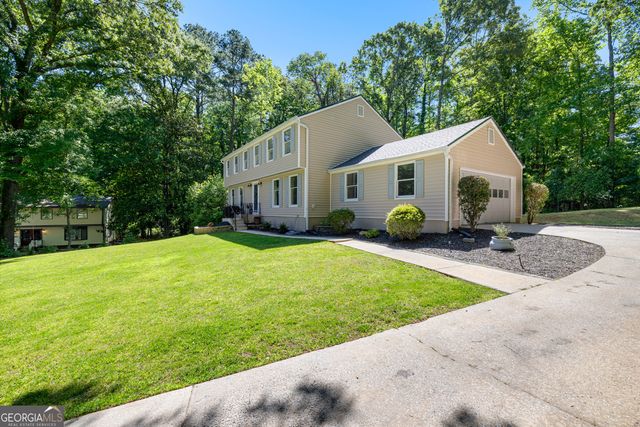 204 Creek Bed Court, Peachtree City, GA 30269