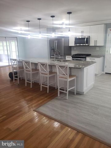 17804 PARK MILL DR, Derwood, MD 20855