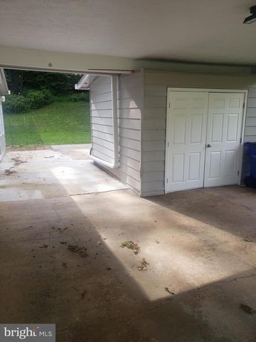 17804 PARK MILL DR, Derwood, MD 20855