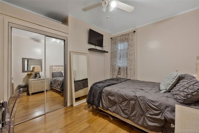 918 E 216th Street, Bronx, NY 10469