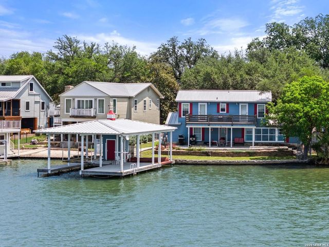 324 GRANITE SHOALS LN, Sunrise Beach, TX 78643