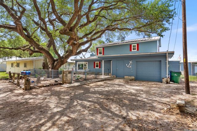 324 GRANITE SHOALS LN, Sunrise Beach, TX 78643
